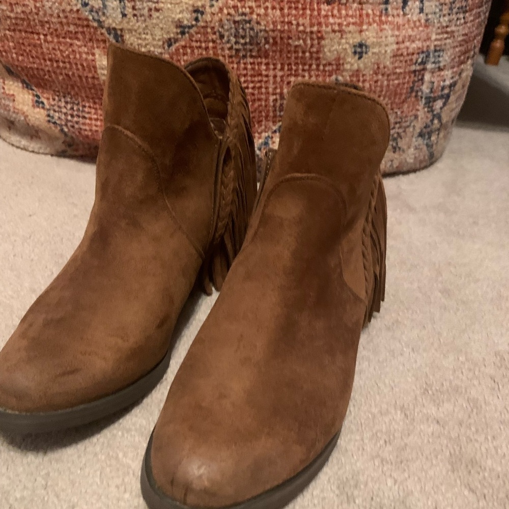 Not Rated Brown Ankle Boots Rugged Style - Picture 2 of 5